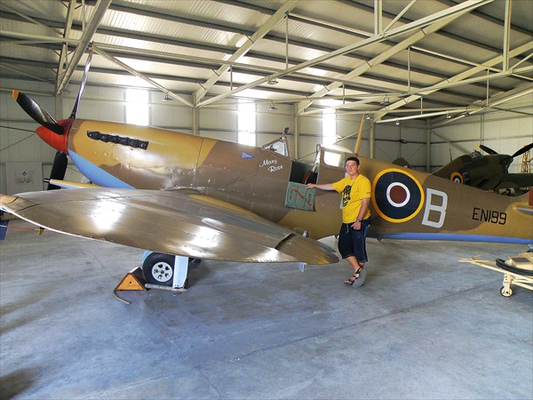 833-Supermarine Spitfire
